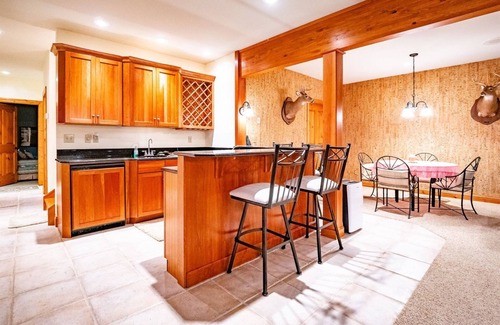 Timberline House | Deer Walk - 358 Lakeview Road
