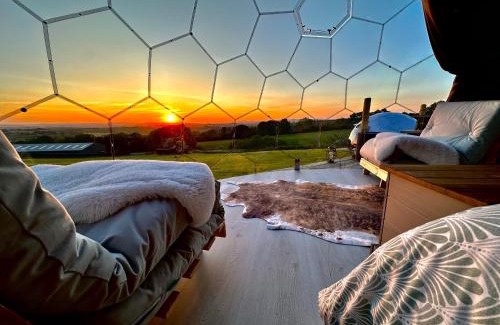 Earby Other | Deerstone Glamping-Pinhaw Beacon dome Hot tub