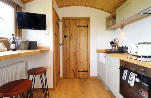 Oswestry Cottage | DEFAID CYMREIG, pet friendly, character holiday cottage in Oswestry
