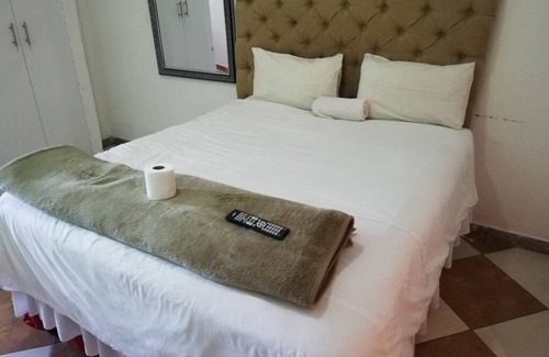 Greater Johannesburg Metropolitan Area House | Defountain Guest house