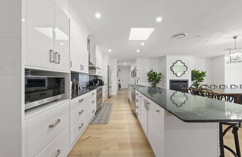 Pokolbin House | Degen Estate - Luxury group accommodation at its best!