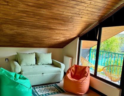 Ambrolauri House | Dei House - დეი ჰაუსი