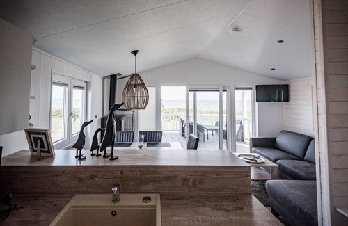 Neukirchen House | Deichhaus mit Direktem Meerblick und Strandzugang