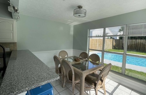 El Centro Beach House | Deja Blue