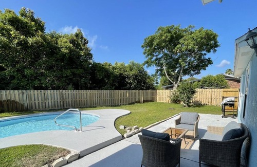 El Centro Beach House | Deja Blue