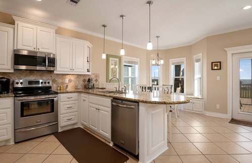 Crystal Beach House | Deja View 3 Bedroom Home