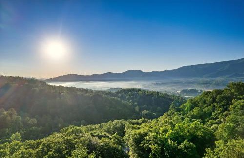 Gatlinburg - Pigeon Forge House | Deja View Serene Mountain Cabin for a Family Get-away with a Hot tub Sauna Fire pit that is Pet Friendly