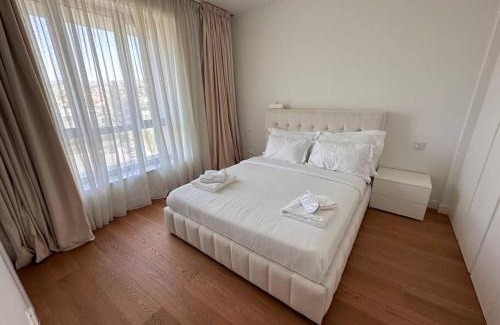 Germasogeia Apartment | Del Mar Beachfront 3 Bedroom 'A' Residence