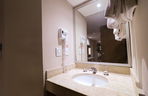 Mazatlan Hotel | Del Real Hotel & Suites