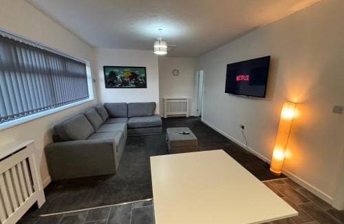 Warrington Apartment | DEL's Apartment