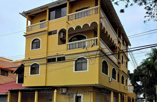 Garzota Apartment | Del Sol Suites & Apartments