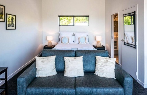 Matiatia Bay Apartment | Delamore Cove - Kauri - Waiheke Escapes
