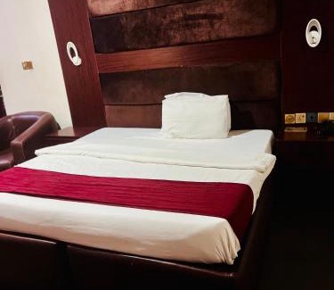Benin City Hotel | Delano hotel and suites