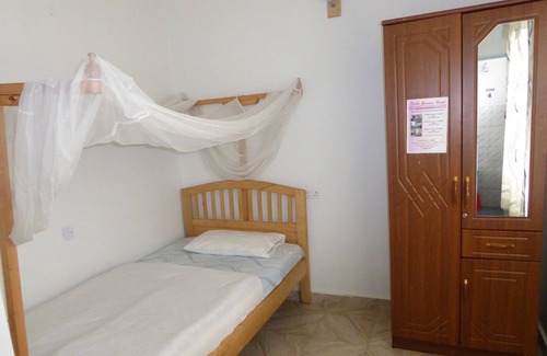 Fort Portal Hotel | Delhi Gardens