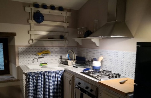 San Romano in Garfagnana Apartment | Delightful two-room apartment in the historic center of a charming Garfagnana village.