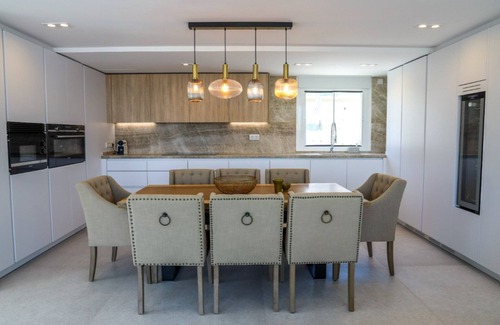 Cala Vadella Villa | Delightful Ibiza Apartment | Apartment Henry | 4 Bedrooms | Panoramic Sea Views.