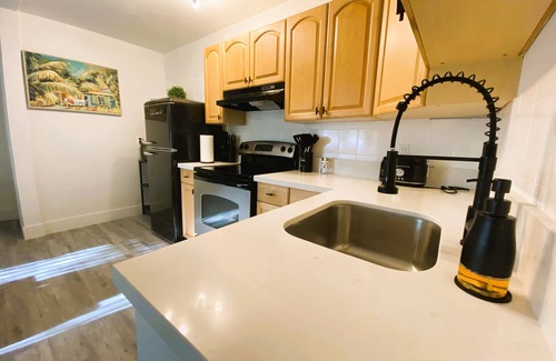 Pompano Beach Apartment | Delight Retreat Apt 4 Min Walk to Beach