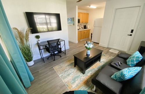 Pompano Beach Apartment | Delight Retreat Apt 4 Min Walk to Beach