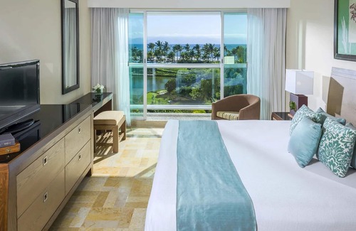 Las Jarretaderas Resort | Delightful 2-bedroom resort with fitness room, WiFi in Nuevo Vallarta at Vidanta