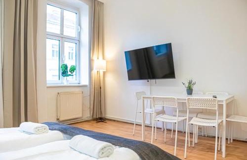 Neulerchenfeld Apartment | Delightful 2BR Apt.-Near Wiener Stadthalle