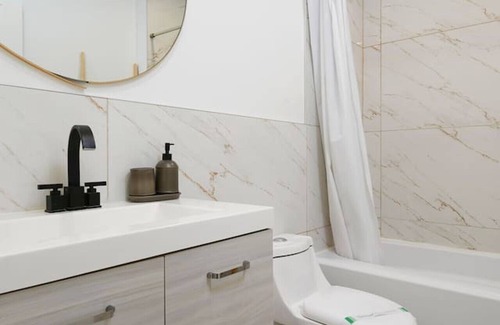 Sainte-Marie Apartment | Delightful 2BR in Gay Village & Downtown