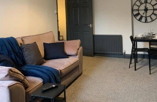 Gateshead Condo | Delightful 3 bedroom * free parking * free wifi *