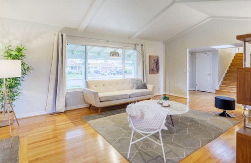 Almaden House | Delightful 4BR House in San Jose w/ Yard