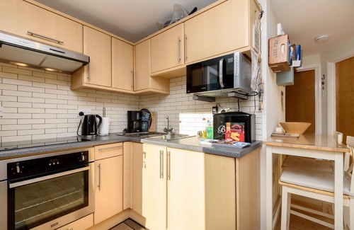 Downderry House | Delightful apartment for three guests close to the beach.