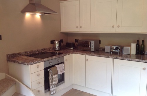 Easton Cottage | Delightful Cottage in a Peaceful Rural location, but only 5 minutes to the city.