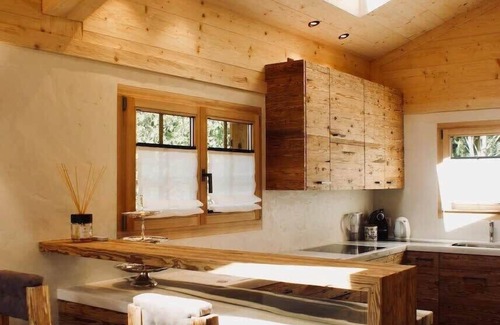 Schoenried Ski Chalet | Delightful Deluxe Chalet with Amazing Alps View
