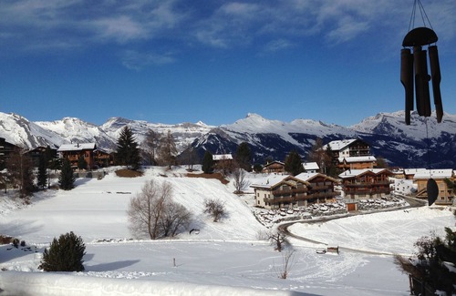 Nendaz Ski Chalet | Delightful detached chalet close to ski lift and centre of Haute Nendaz village.