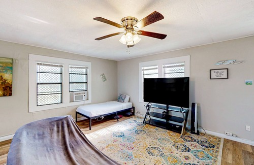 Aransas Pass House | Delightful dog-friendly getaway with large yard - near beaches, parks, & trails