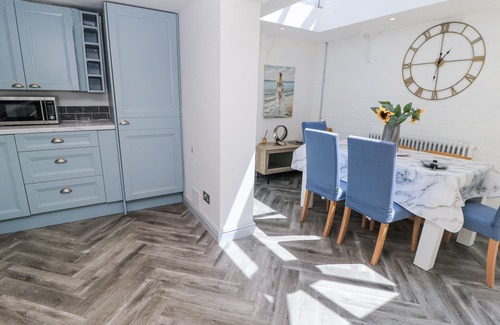 Wareham Cottage | DELIGHTFUL DORSET HOUSE BY WAREHAM RIVER, pet friendly in Wareham
