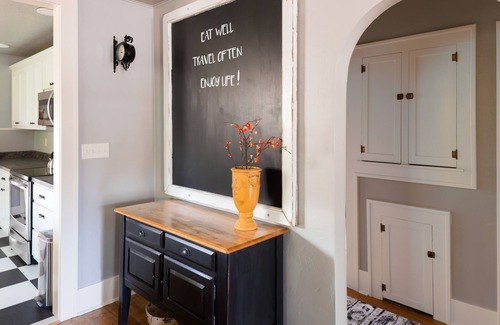 Cody House | Delightful DOWNTOWN CODY Craftsman Style House !