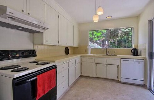 Park Hill House | Delightful Gem on Park Hill