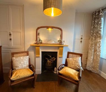 Millbrook House | Delightful Georgian terrace house
