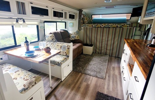 North Bend House | Delightful Gypsy Moon Remodeled RV with Bay View