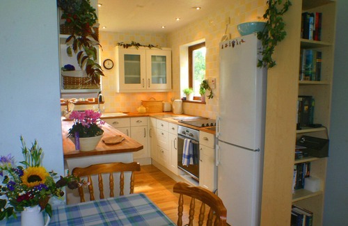 Pevensey Cottage | Delightful Holiday Cottage Close to Eastbourne in the grounds of a manor house