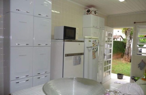 Praia da Fortaleza House | Delightful house 100 m from the beach, 3 bedrooms (two suites), 2 bathrooms.