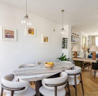 Campden House | Delightful Notting Hill 2 bed House with garden