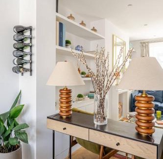 Campden House | Delightful Notting Hill 2 bed House with garden