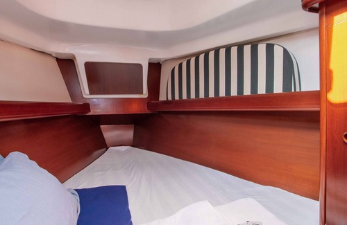 Sanremo Boat Rental | Delightful sailboat with free parking