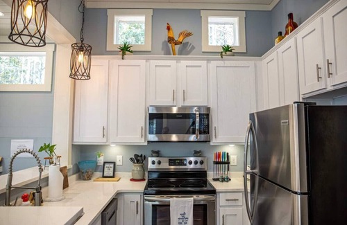 Mentone House | Delilah - A Wooded Tiny Home Atop Lookout Mountain