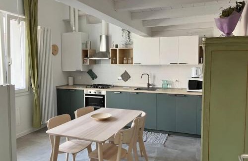 Saragozza-Porto Apartment | Deliziosa Casetta a Bologna