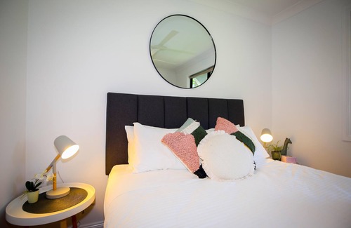 Broke Cottage | Dell-Lee Cottage - Cute 2 bedroom village cottage close to popular wedding venues