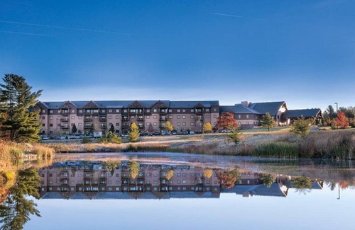 Wisconsin Dells Cabin | Dells Condo 1BR Suite FREE 9 Waterparks INSIDE