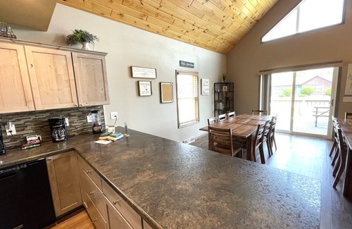 Spring Brook House | Dells Reunion Lodge @ Spring Brook Resort