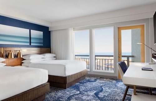 Northeast Virginia Beach Hotel | Delta Hotels by Marriott Virginia Beach Waterfront Suites