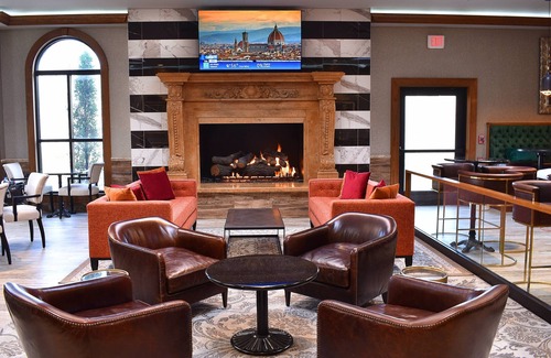 Indianapolis Hotel | Delta Hotels by Marriott Indianapolis East