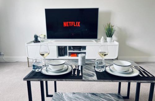 Sheffield Apartment | Deluxe 2 Bedroom Apartment